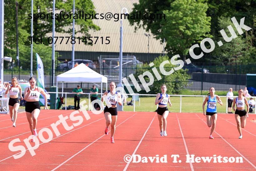 Womens Under-20s 200 metres, 2024 North Eastern Track and Field Champs., Middlesbrough.  Photo: David T. Hewitson/Sports for All Pics